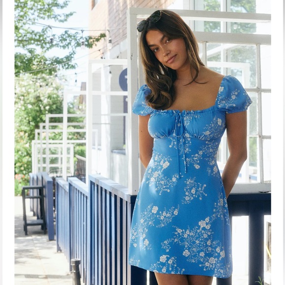 Park & Fifth Frances Mini Dress Blue Floral - Picture 1 of 8